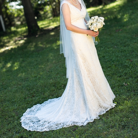 David's bridal allover lace trumpet gown - Picture 7 of 11